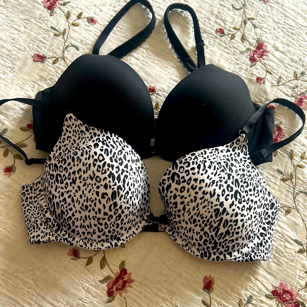 Lot of 2 💕VICTORIA’S SECRET Push Up Padded BRAS 34C💝Solid Black & Leopard Print